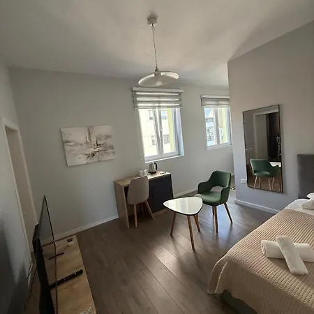 Living Guest house Tirana